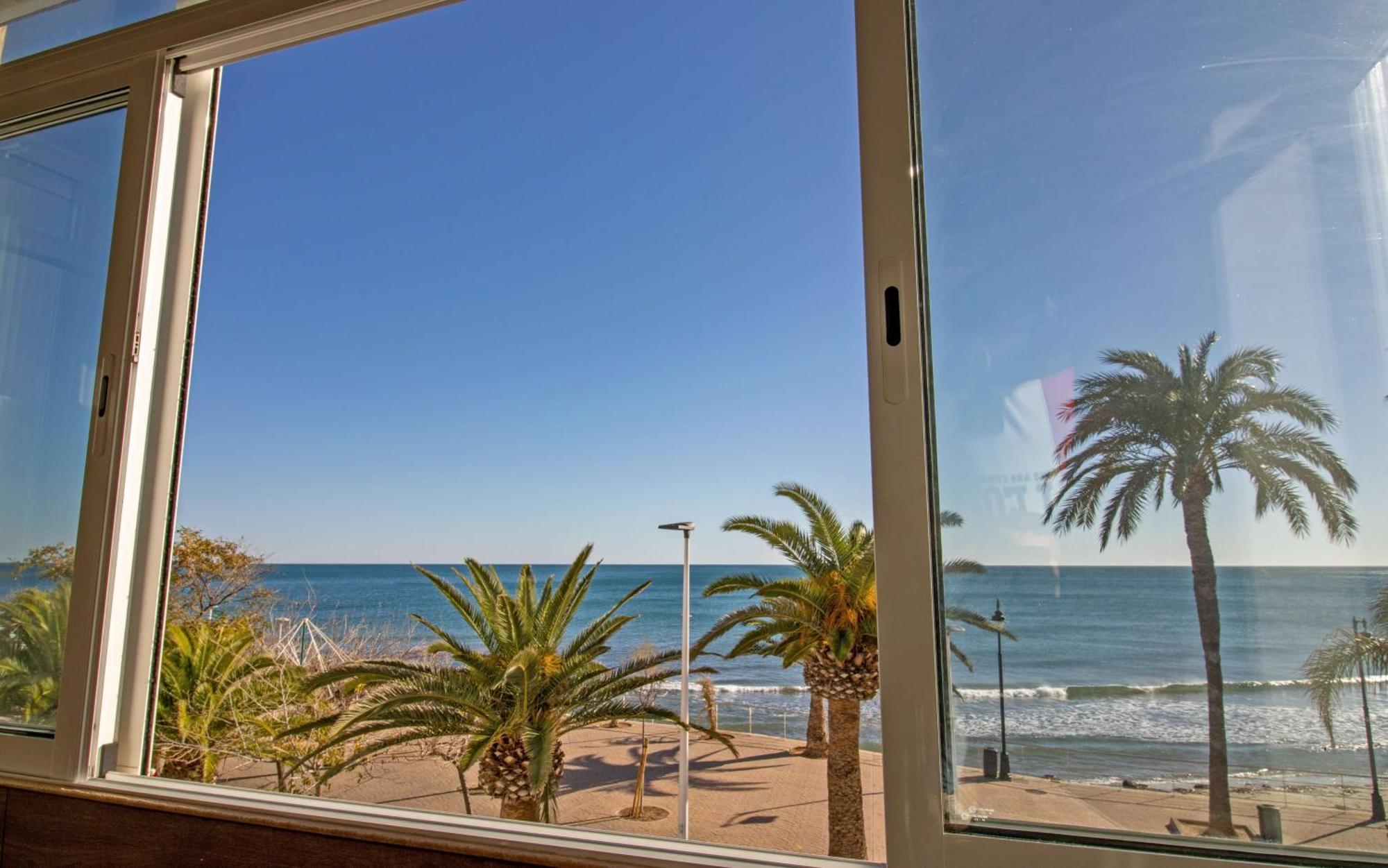 Luxury Beach House - Primera Linea Playa Cargador Albert Villas Alcossebre Екстериор снимка