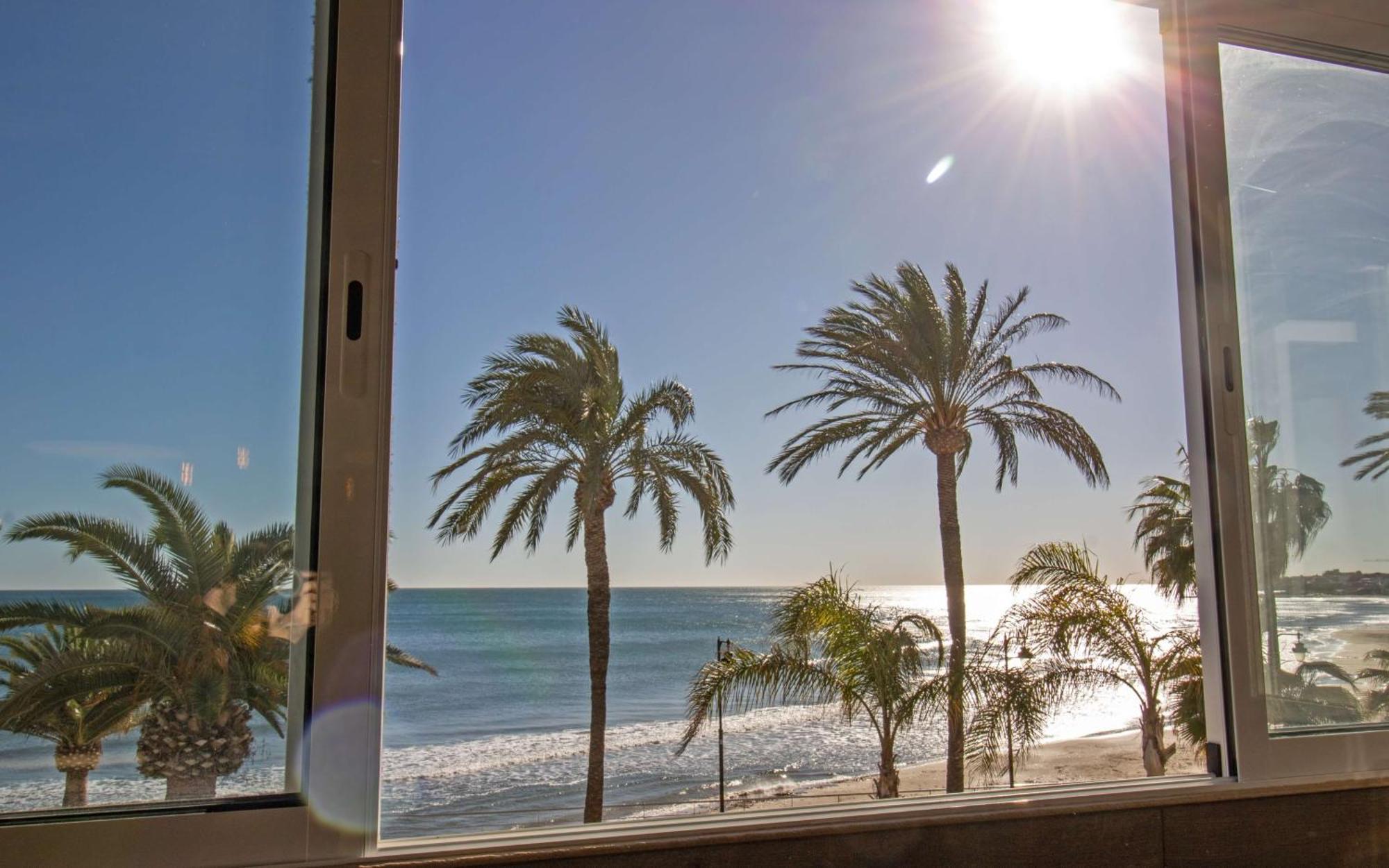 Luxury Beach House - Primera Linea Playa Cargador Albert Villas Alcossebre Екстериор снимка
